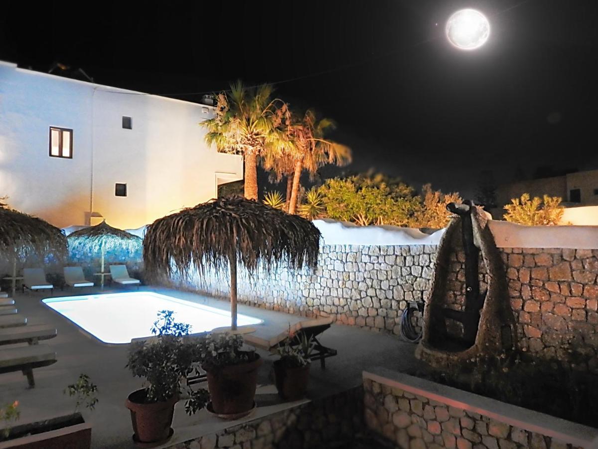 Hotel Avraki Kamári Exterior foto